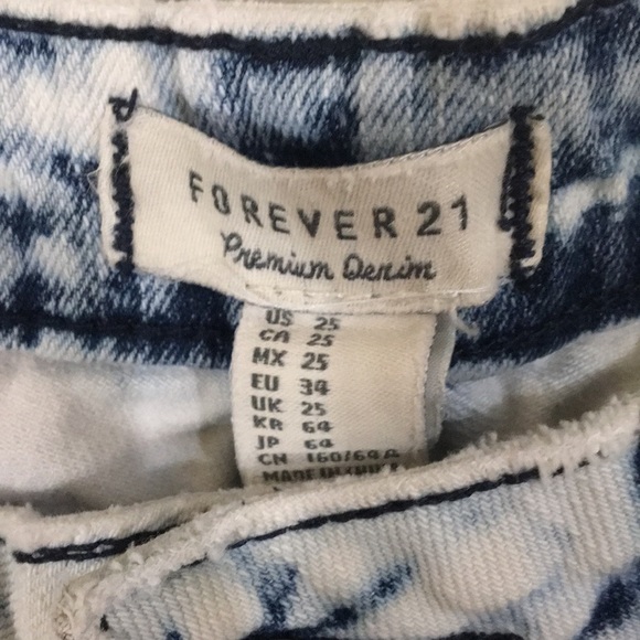 | Forever21 Acid Wash Shorts | - Picture 3 of 3